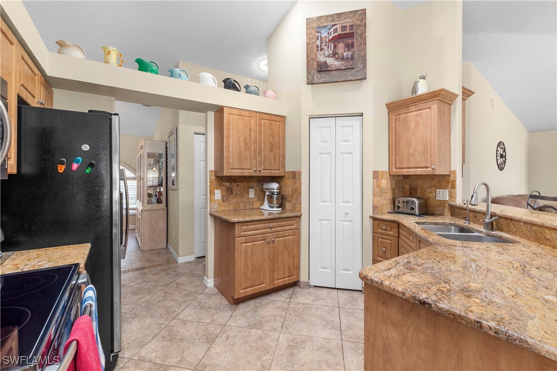 3 Bed Waterfront Home for Sale in Naples, FL, $770,000 — photo 13