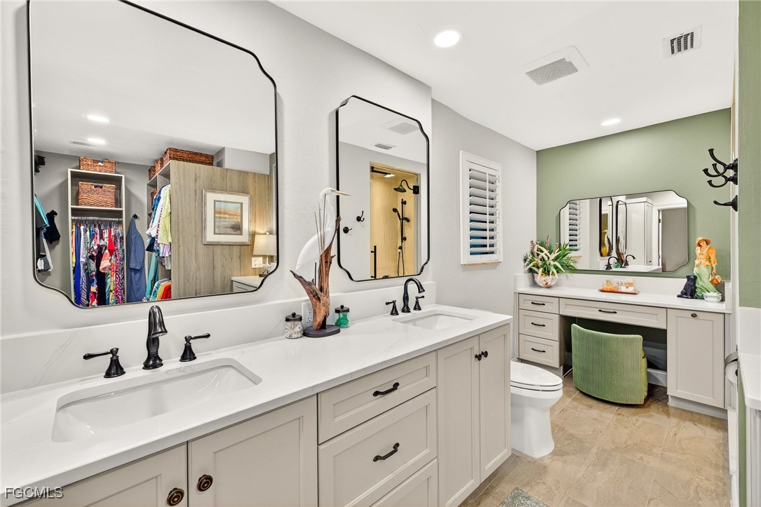 2 Bed Detached for Sale in Longboat Village, FL, $475,000 — photo 13