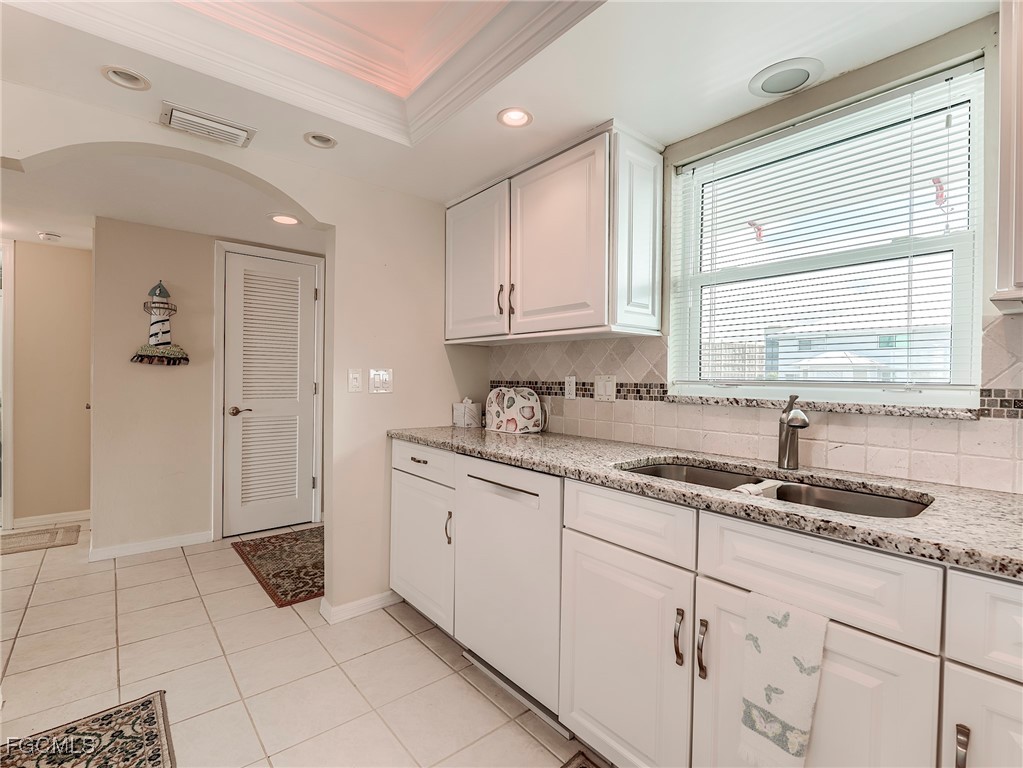 2 Bed Waterfront Home for Sale in Fort Myers Beach, FL — photo 13