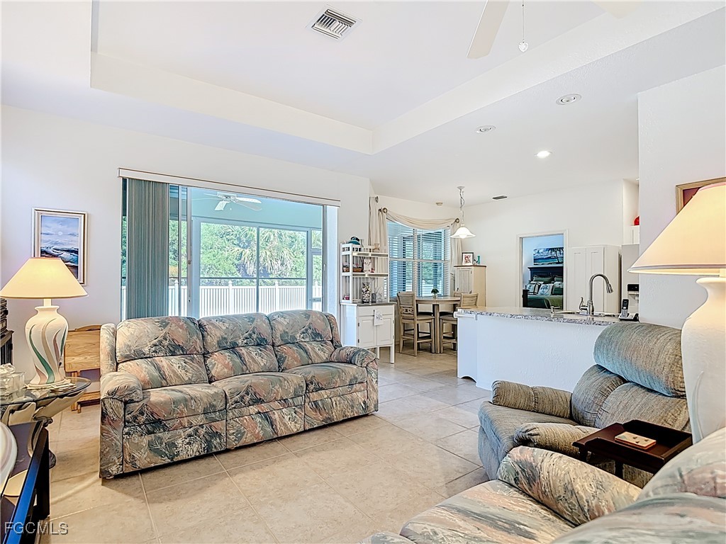 3 Bed Attached for Sale in Lake Pembroke, FL, $275,832 — photo 13