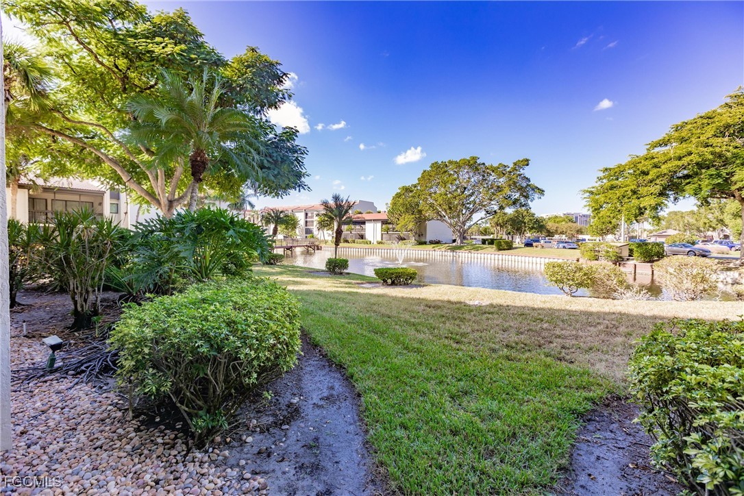 2 Bed Waterfront Home for Sale in Fort Myers, photo 13