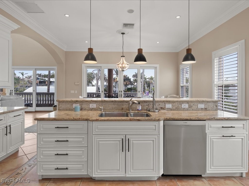 5 Bed Pool Home for Sale in Conners, photo 13