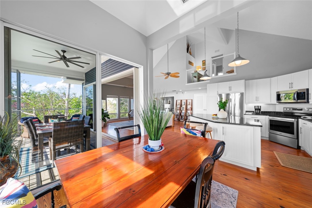 2 Bed Pool Home for Sale in Del Sega, photo 13