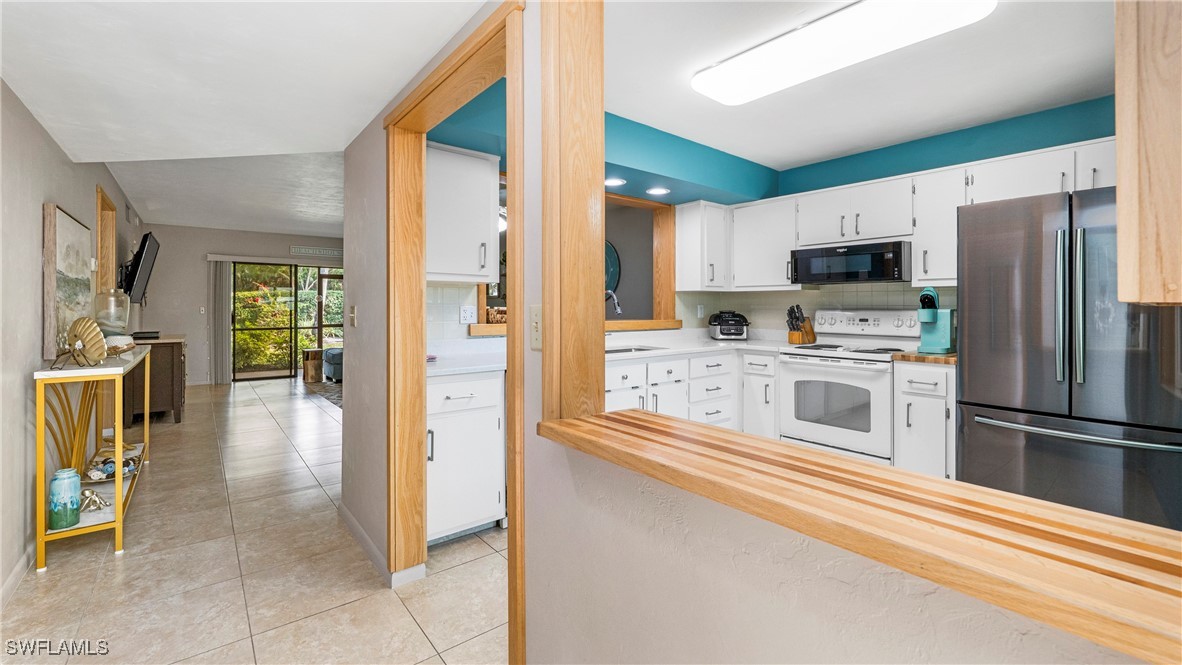 2 Bed Condominium for Sale in Naples, FL, $239,900 — photo 13