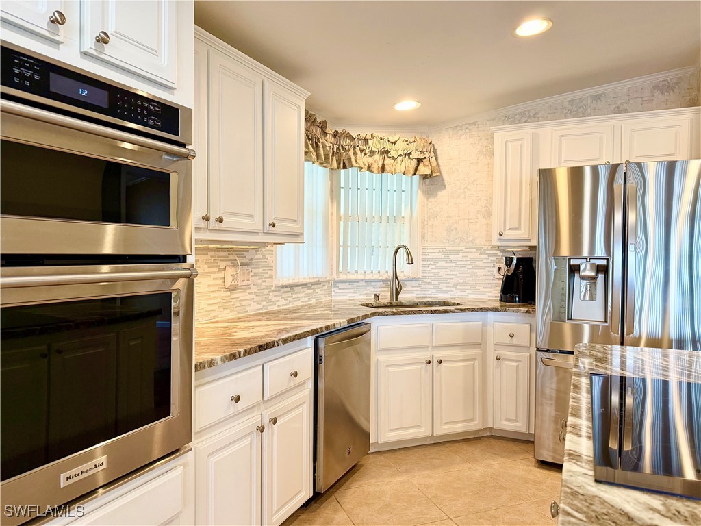 2 Bed ManufacturedHome for Sale in Naples, FL, $279,000 — photo 13
