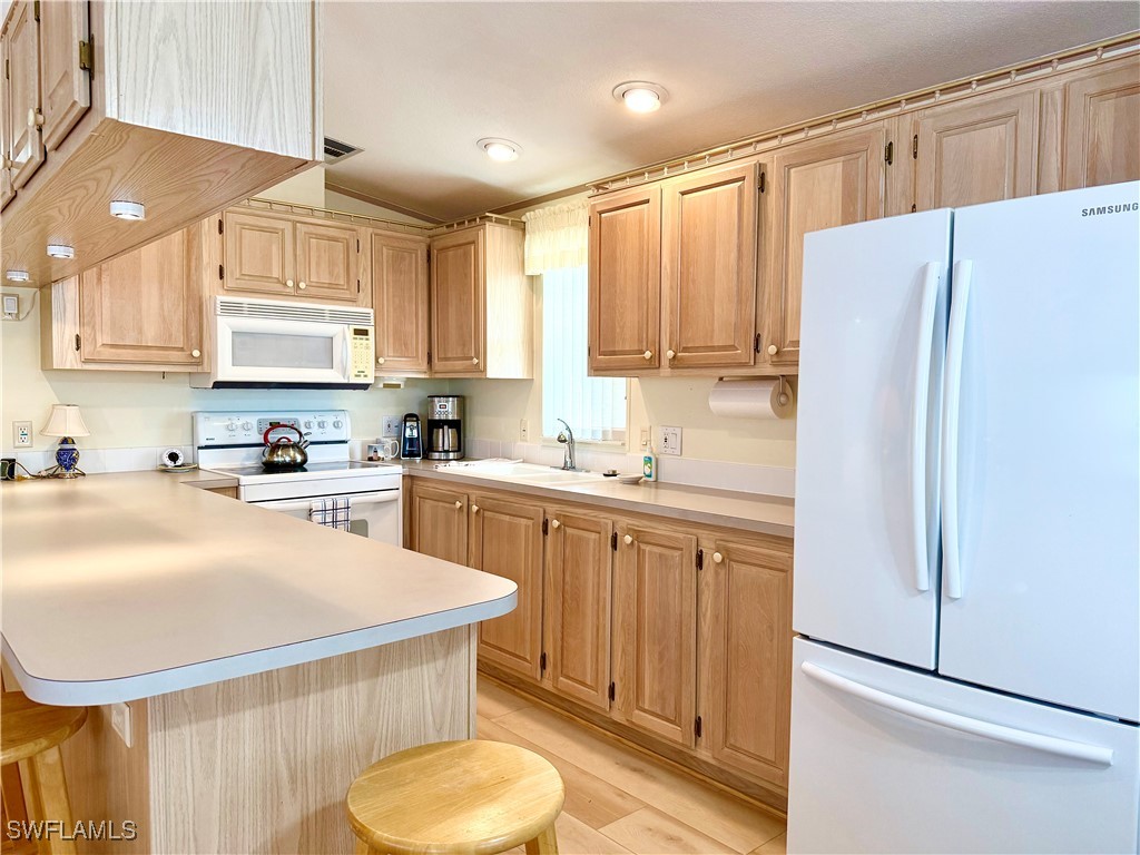 2 Bed ManufacturedHome for Sale in Naples, FL, $179,000 — photo 13