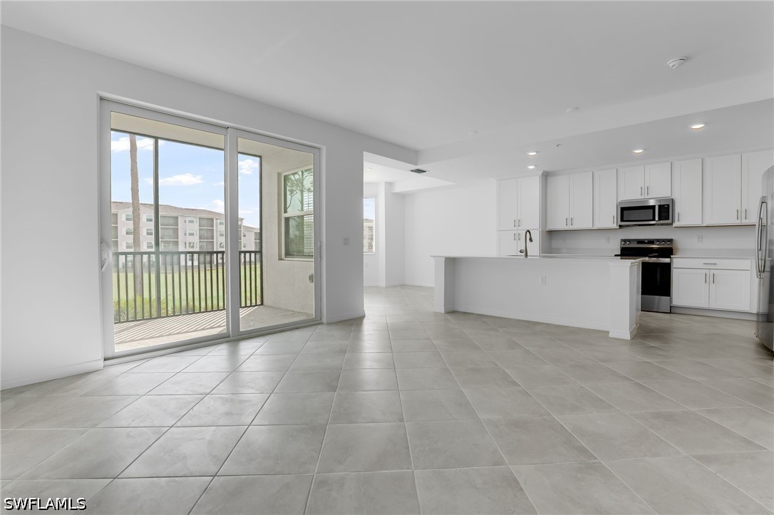 2 Bed Condominium for Sale in Ibis Landing, FL, $166,998 — photo 13