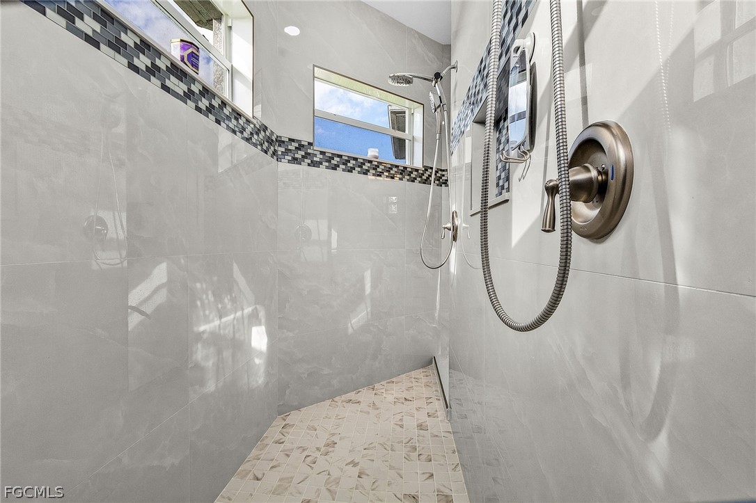 3 Bed SingleFamilyResidence for Sale in Lehigh Acres, FL — photo 13