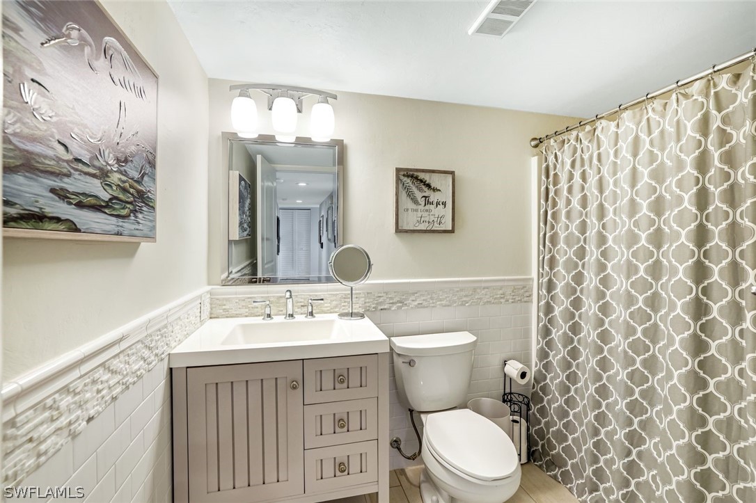 3 Bed Condominium for Sale in Marco Island, photo 13