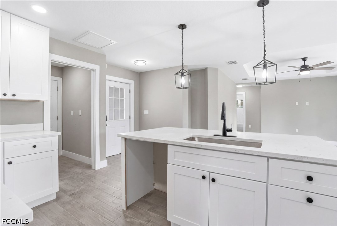 4 Bed SingleFamilyResidence for Sale in Lehigh Acres, photo 13