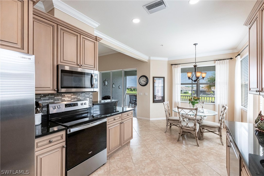 3 Bed Condominium for Sale in Ashton Oaks, photo 13