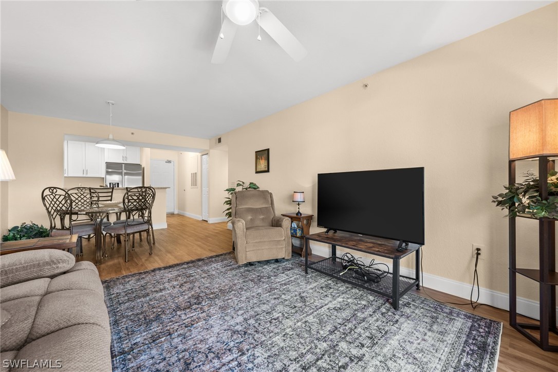 2 Bed Condominium for Sale in Naples, photo 13