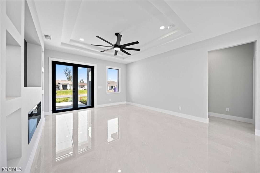 3 Bed SingleFamilyResidence for Sale in Cape Coral, photo 13