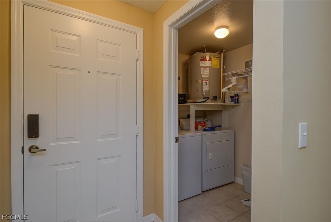 2 Bed Waterfront Home for Sale in Fort Myers, photo 13