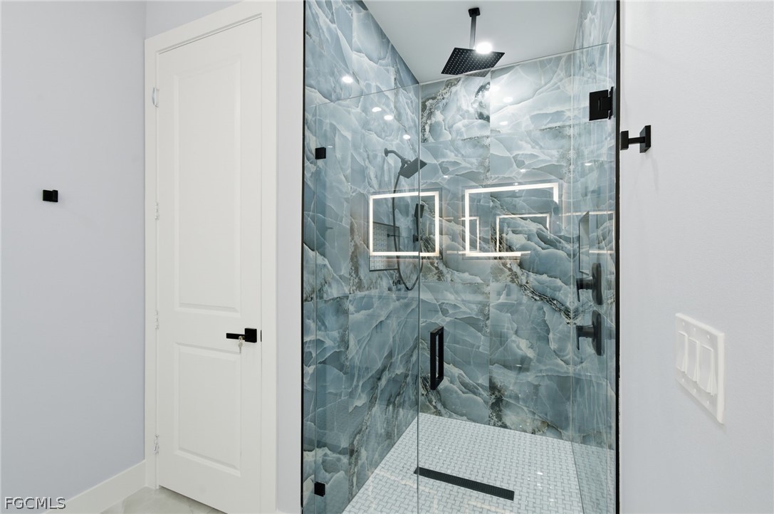 3 Bed SingleFamilyResidence for Sale in Lehigh Acres, photo 13