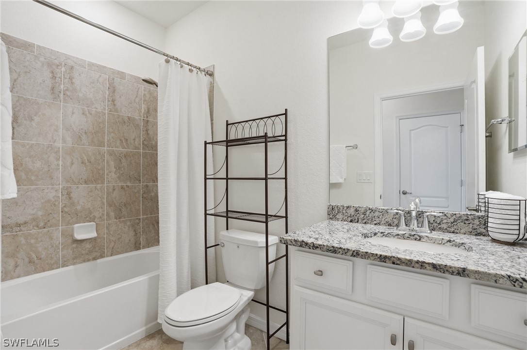 4 Bed SingleFamilyResidence for Sale in Naples, photo 13