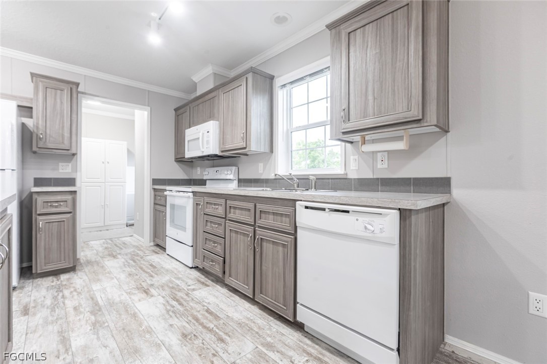 3 Bed ManufacturedHome for Sale in Punta Gorda, FL, $259,000 — photo 13