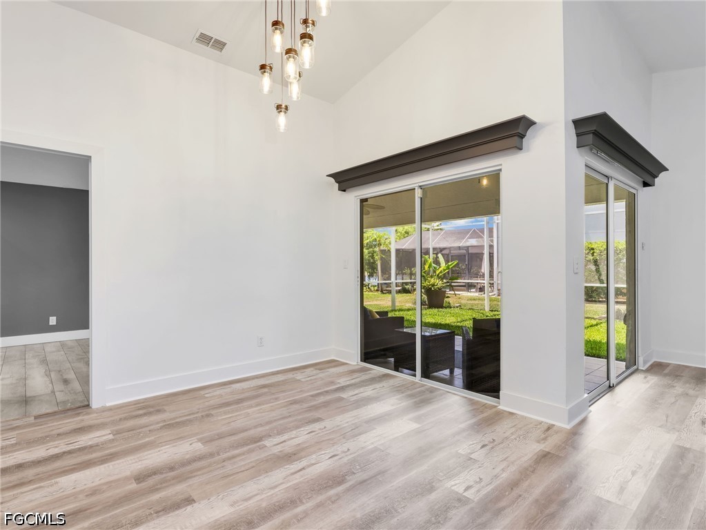 3 Bed SingleFamilyResidence for Sale in Stoneybrook, FL — photo 13