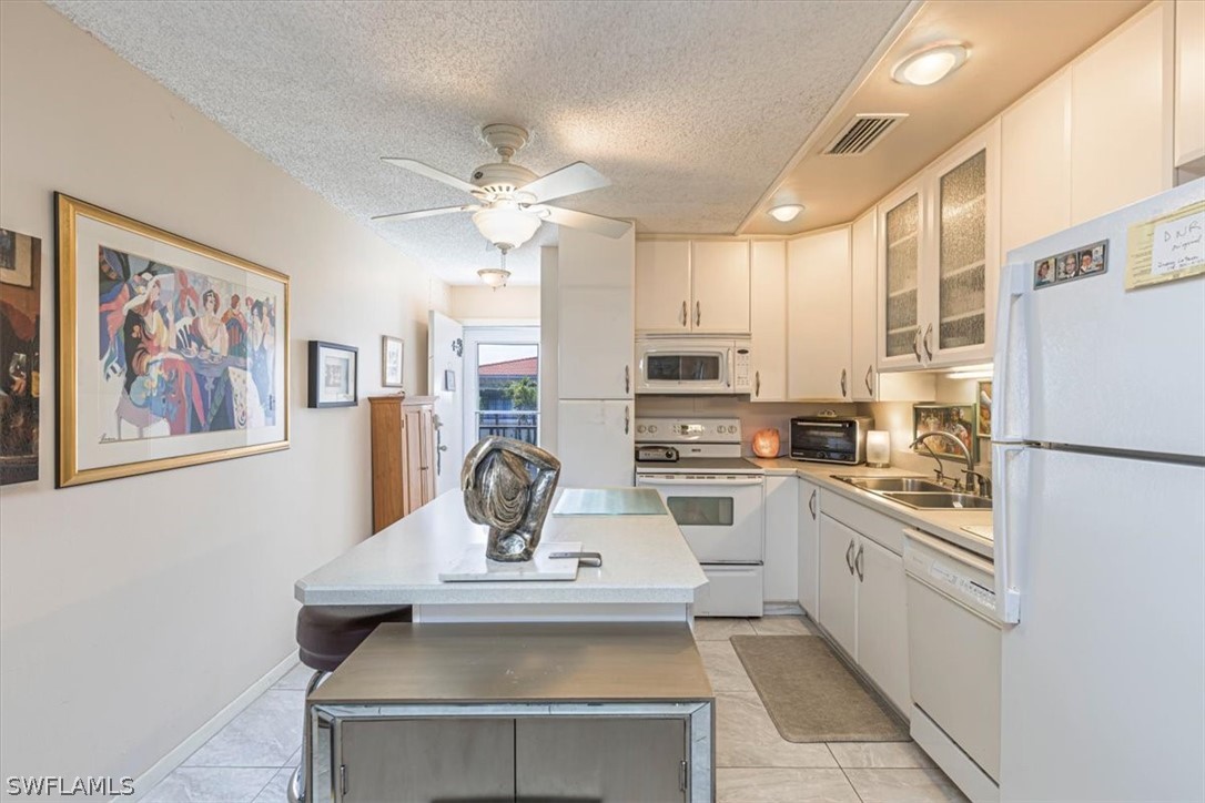 1 Bed Condominium for Sale in Naples, FL, $199,000 — photo 13