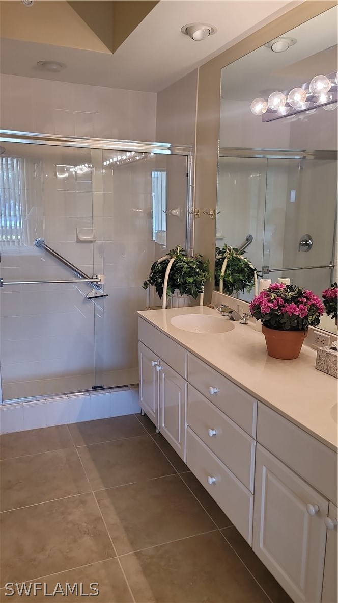 2 Bed Condominium for Sale in Naples, FL, $332,500 — photo 13