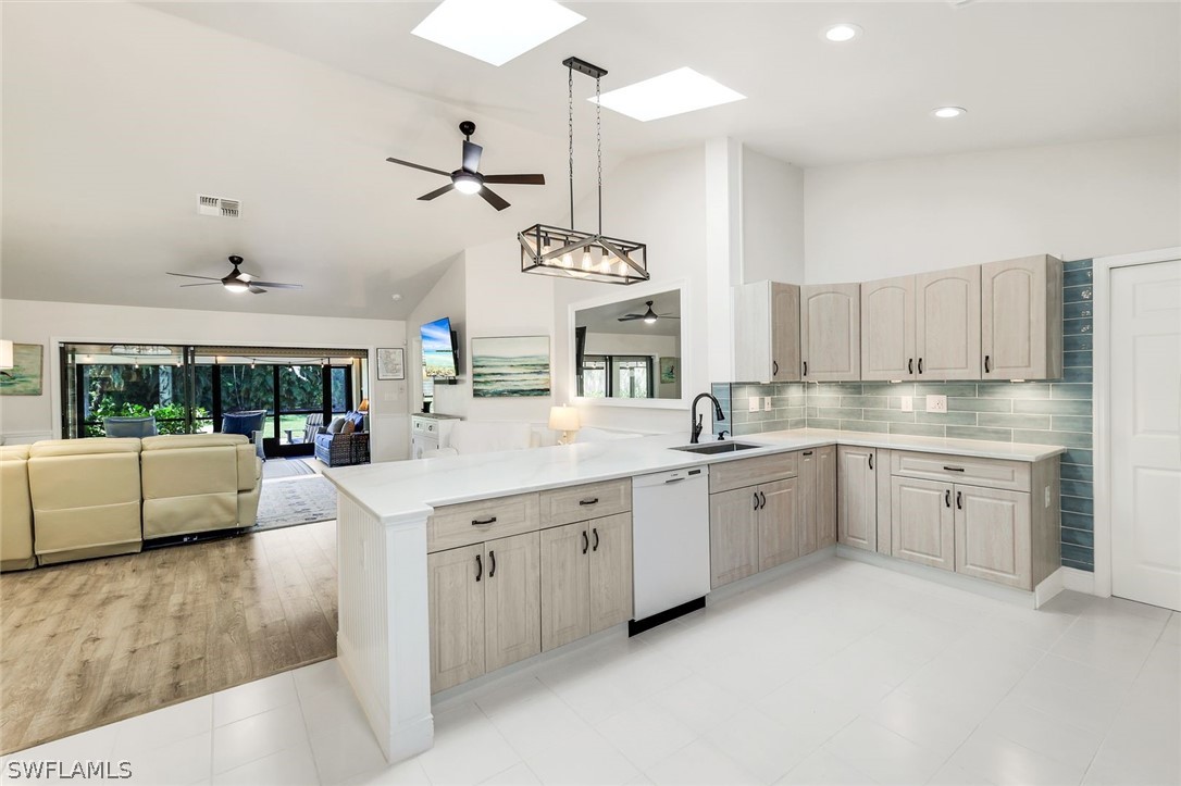 3 Bed Attached for Sale in Hunters Ridge, photo 13
