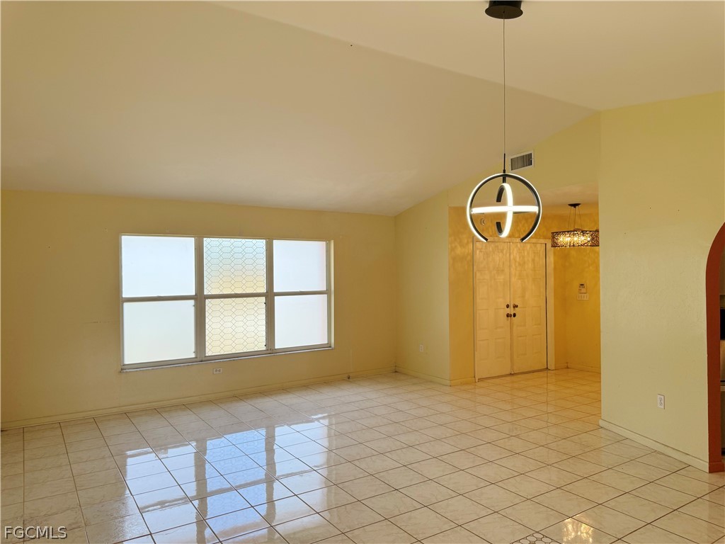 3 Bed SingleFamilyResidence for Sale in Lehigh Acres, photo 13