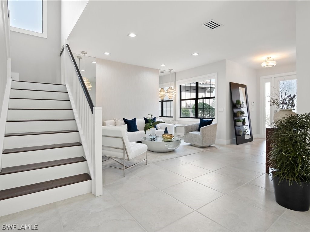 5 Bed SingleFamilyResidence for Sale in Marbella Isles, photo 13