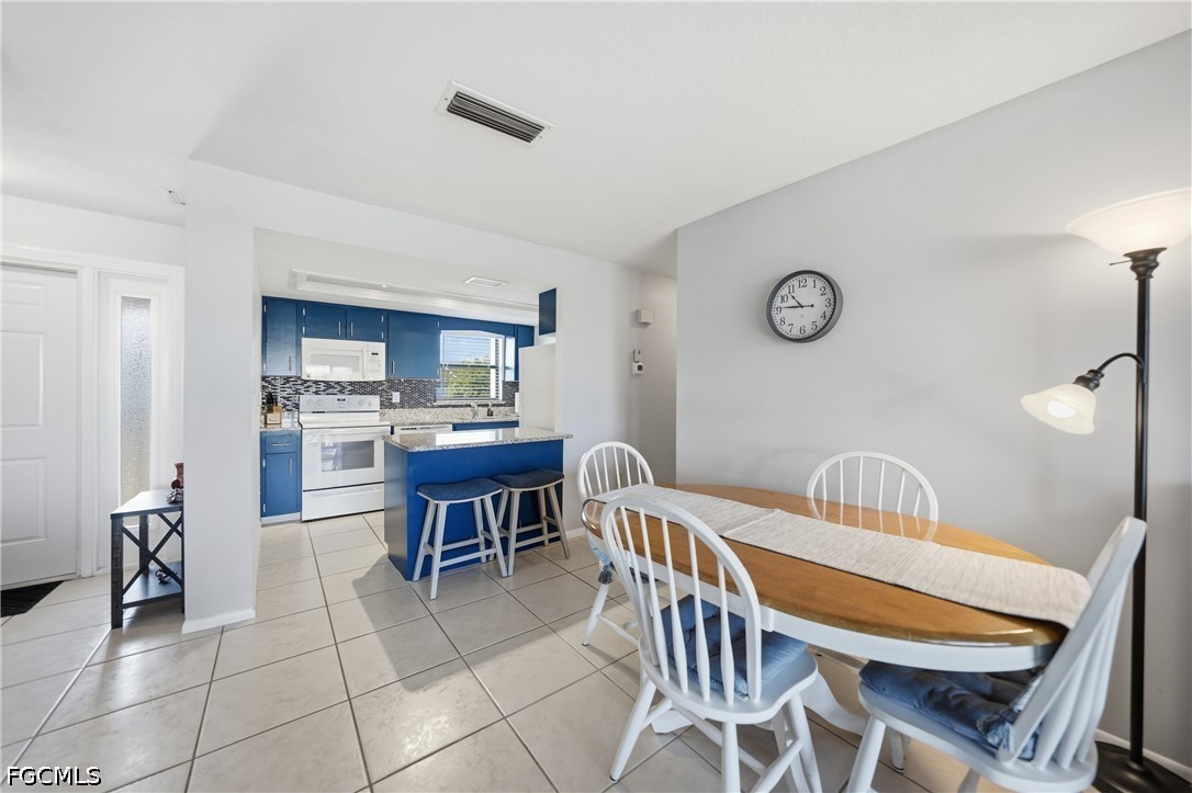2 Bed Waterfront Home for Sale in Punta Gorda, FL, $269,000 — photo 13