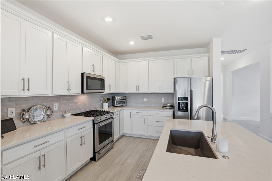 3 Bed Waterfront Home for Sale in Naples, photo 13