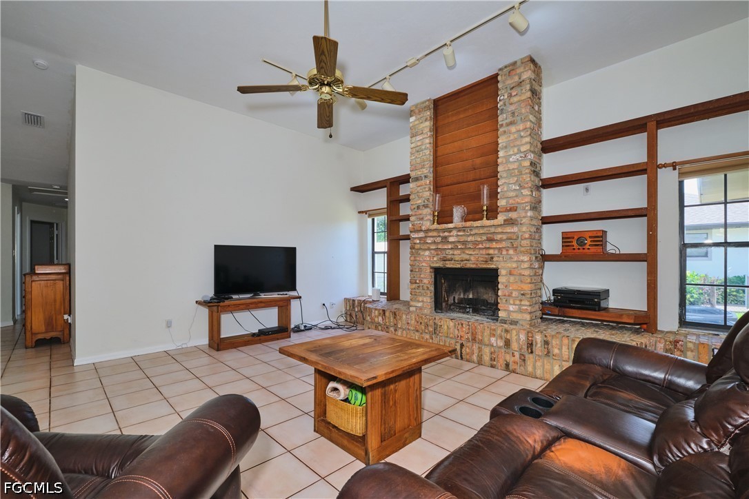 5 Bed Pool Home for Sale in Daughtreys Creek, FL — photo 13