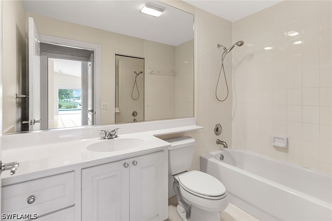 2 Bed Pool Home for Sale in Island Walk, photo 13