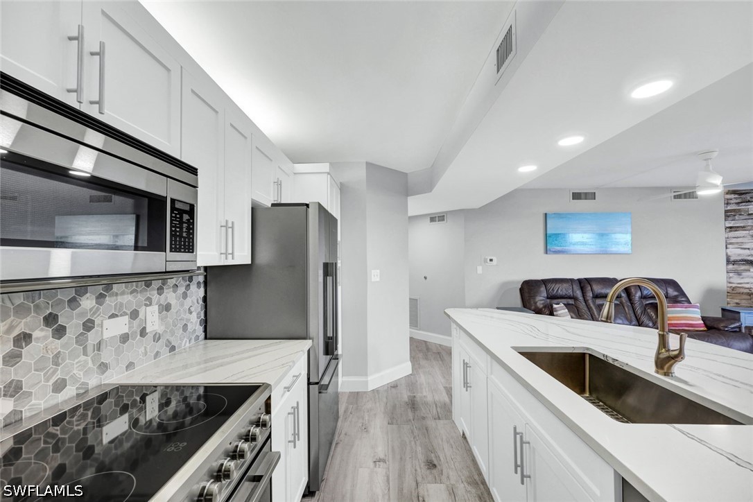 2 Bed Waterfront Home for Sale in Marco Island, photo 13