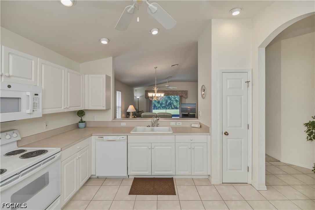 3 Bed SingleFamilyResidence for Sale in Fort Myers, photo 13