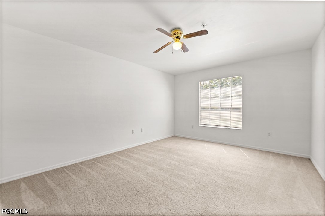 2 Bed Condominium for Sale in Four Mile Cove, FL, $134,000 — photo 13