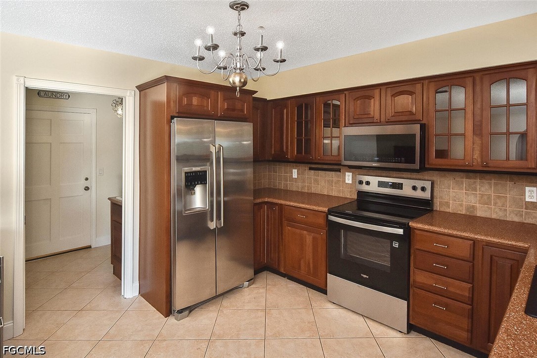 2 Bed Waterfront Home for Sale in Fort Myers, photo 13