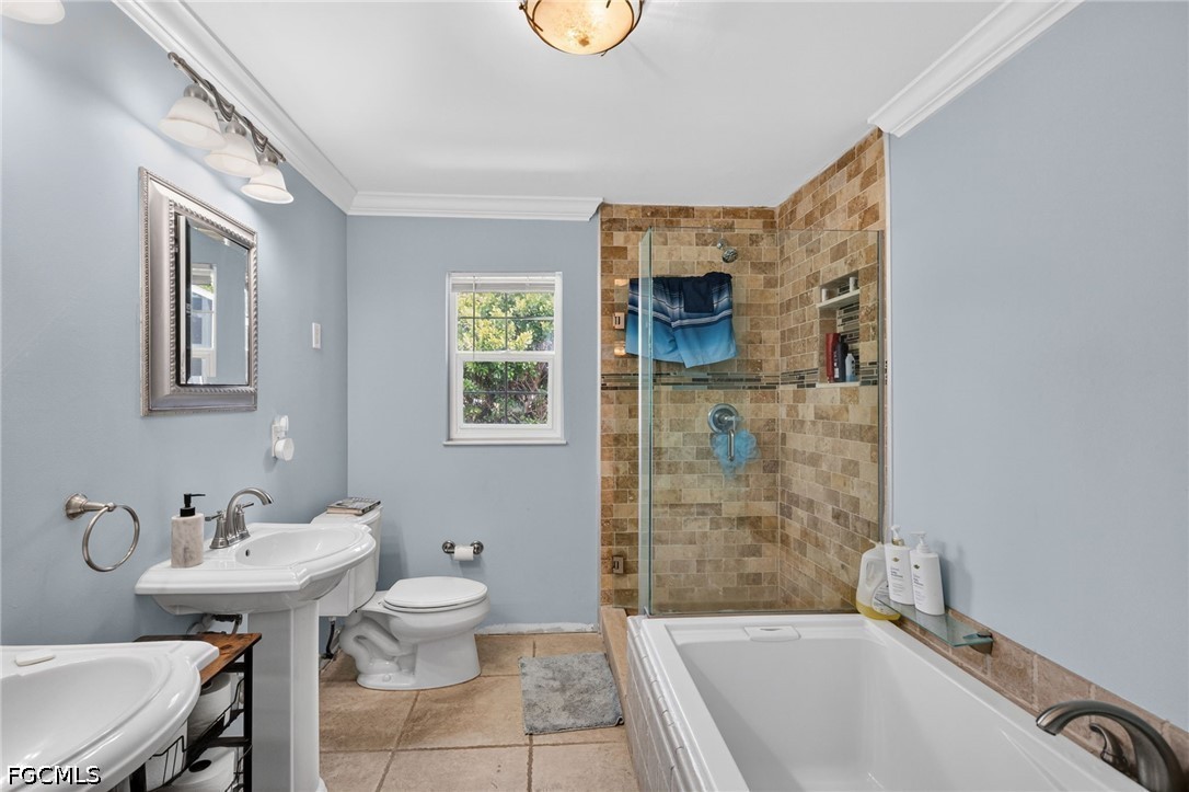 3 Bed Pool Home for Sale in Cape Coral, photo 13