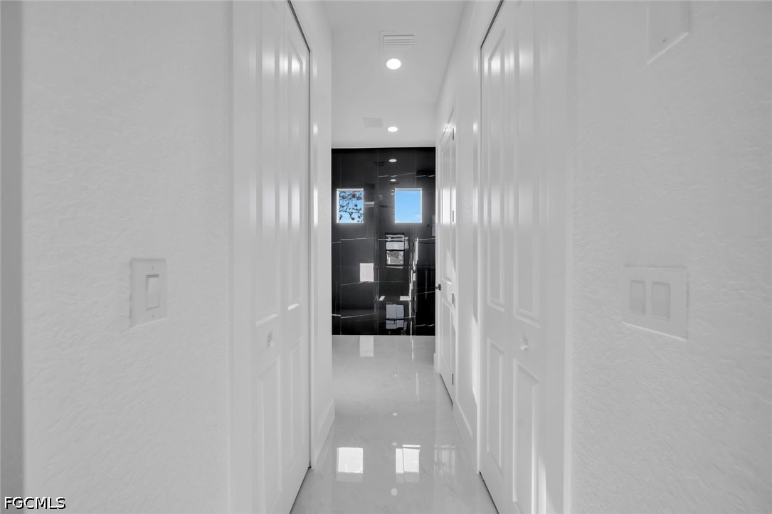 3 Bed SingleFamilyResidence for Sale in Lehigh Acres, photo 13