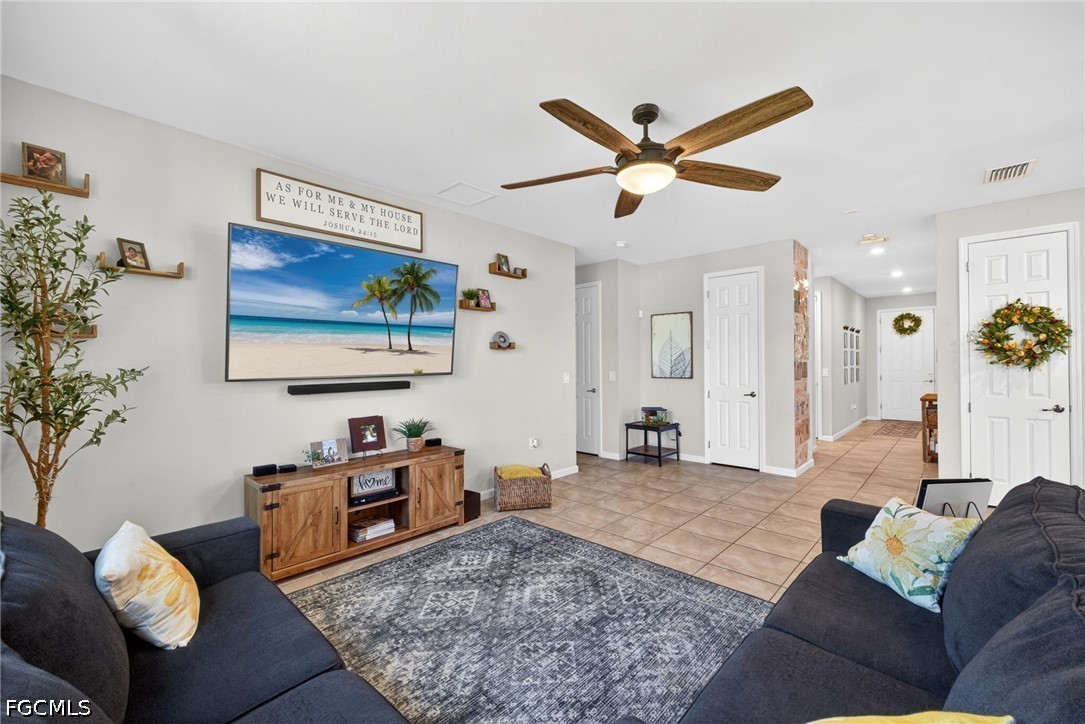 3 Bed SingleFamilyResidence for Sale in Alva, photo 13