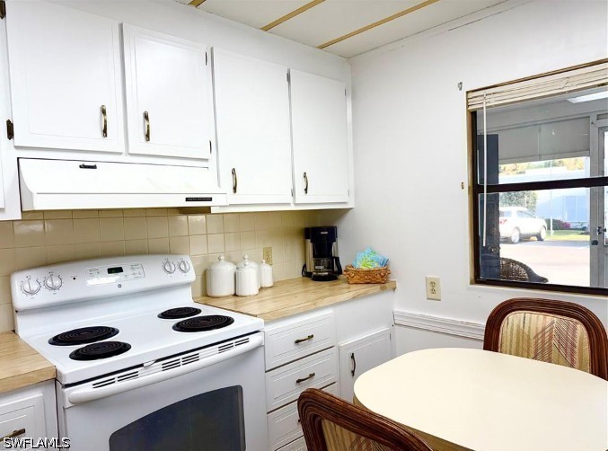 2 Bed ManufacturedHome for Sale in Naples, FL, $119,000 — photo 13