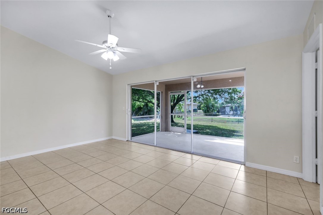 3 Bed SingleFamilyResidence for Sale in Cape Coral, photo 13