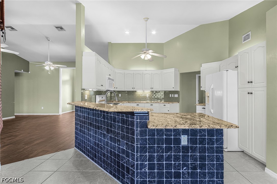 3 Bed Pool Home for Sale in Cape Coral, photo 13