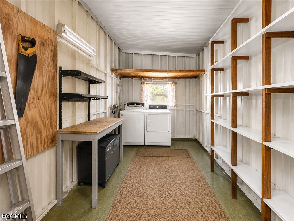 2 Bed ManufacturedHome for Sale in North Fort Myers, photo 13
