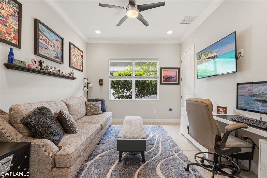 3 Bed Pool Home for Sale in Valencia Bonita, photo 13