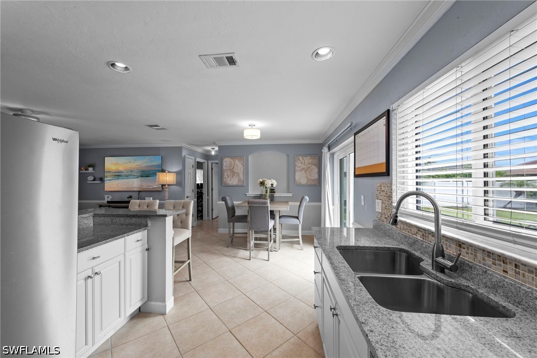 3 Bed Pool Home for Sale in Cape Coral, photo 13