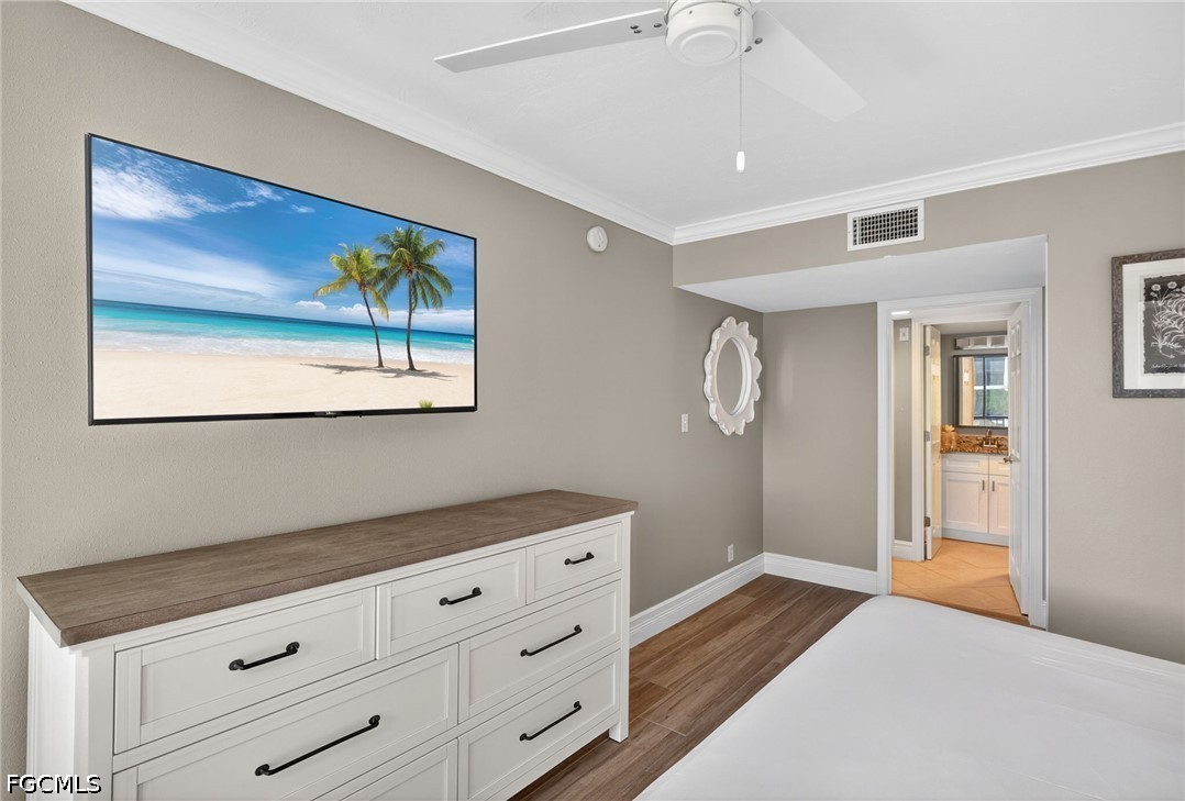 1 Bed Waterfront Home for Sale in Sanibel, photo 13