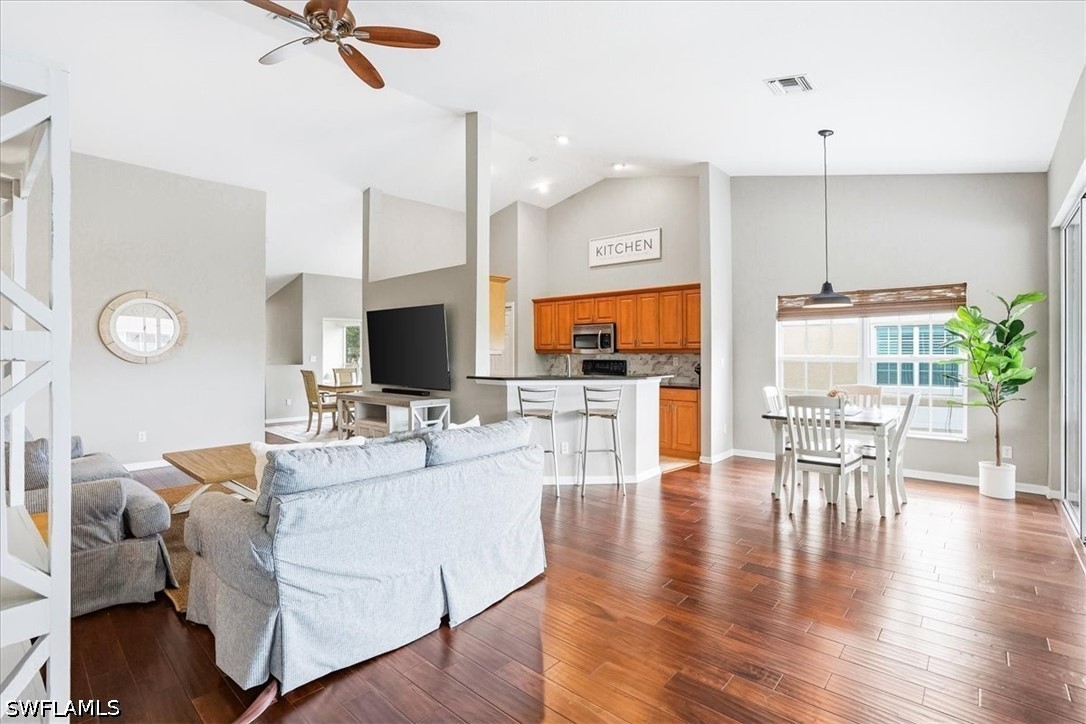 3 Bed Waterfront Home for Sale in Jasmine Point, photo 13
