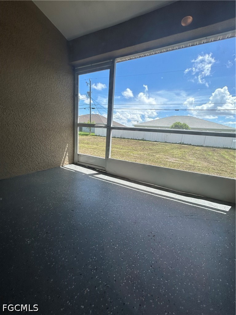 3 Bed Duplex for Sale in Cape Coral, photo 13