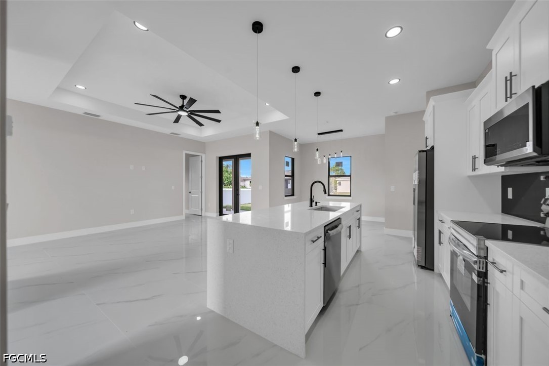 3 Bed SingleFamilyResidence for Sale in Lehigh Acres, photo 13