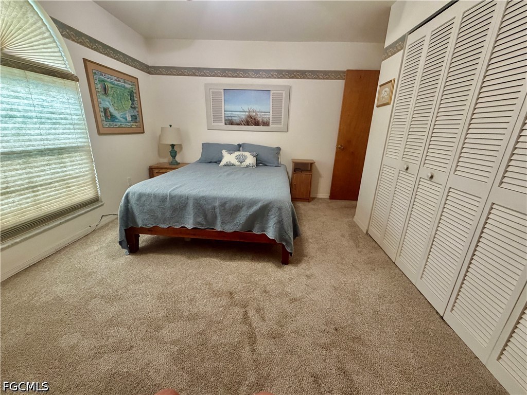 2 Bed SingleFamilyResidence for Sale in North Fort Myers, photo 13