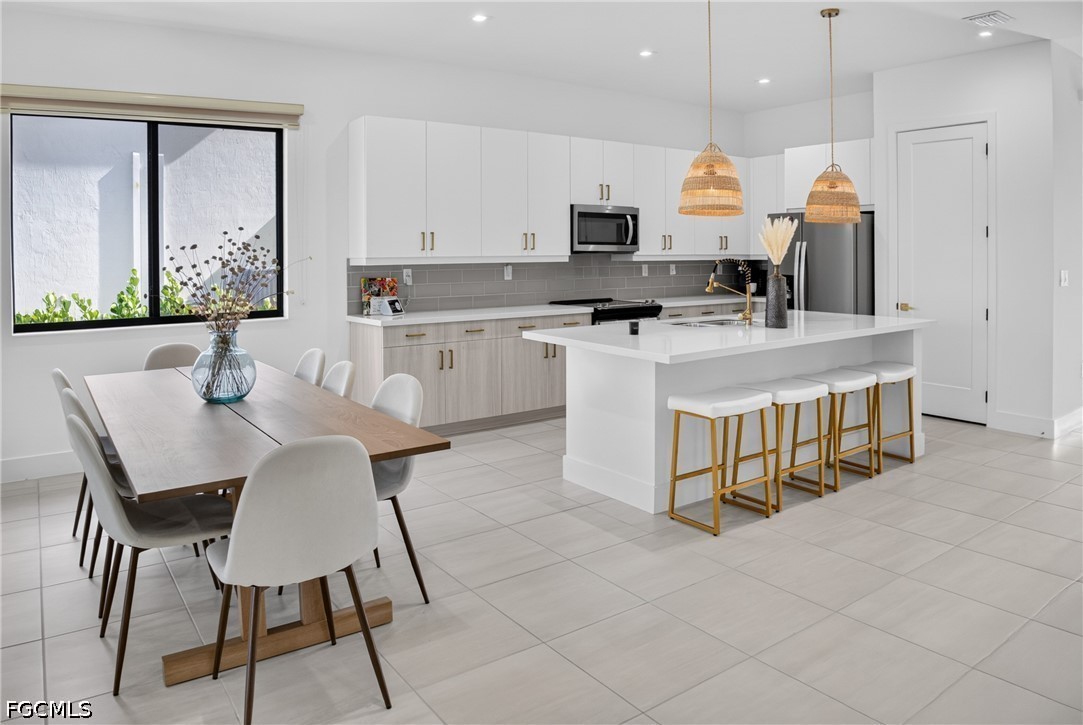 3 Bed SingleFamilyResidence for Sale in Maple Ridge, photo 13